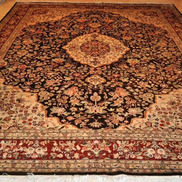 Persian Rug M257